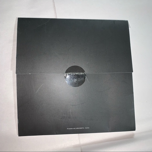 NWT authentic MOSCHINO Four Types of Women SILK SCARF bubble gum pink - Picture 5 of 12